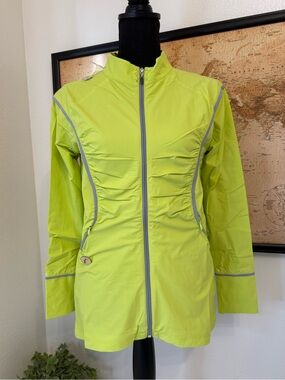 Lightweight golf jacket size medium Swingdish